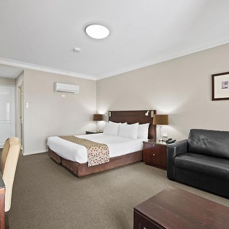 Carlyle Suites & Apartments Уогга-Уогга Экстерьер фото
